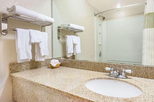TRAVELODGE WINCHESTER (Winchester)